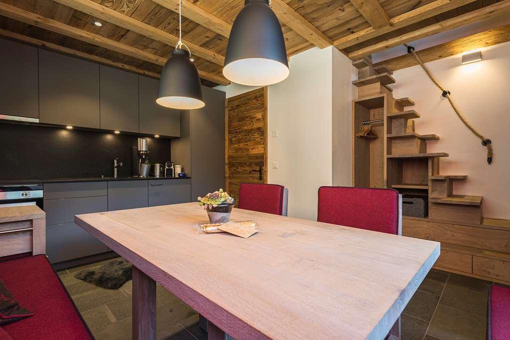 Apartment In Chalet Pizzo Fiamma Zermatt Zimmer foto